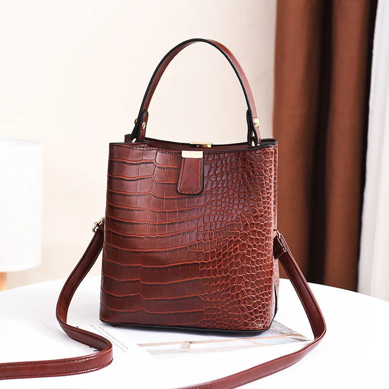 Sac à bandoulière effet croco