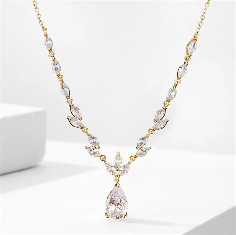 Parure Collier & Boucles d'Oreilles Zircon
